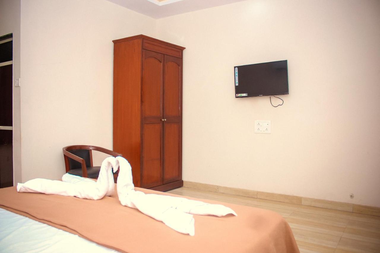 Blue Sea Residency Алібаґ Екстер'єр фото